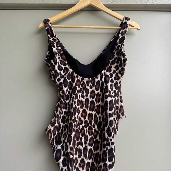 Tommy Bahama Cheetah Swimsuit - Picture 9 of 9